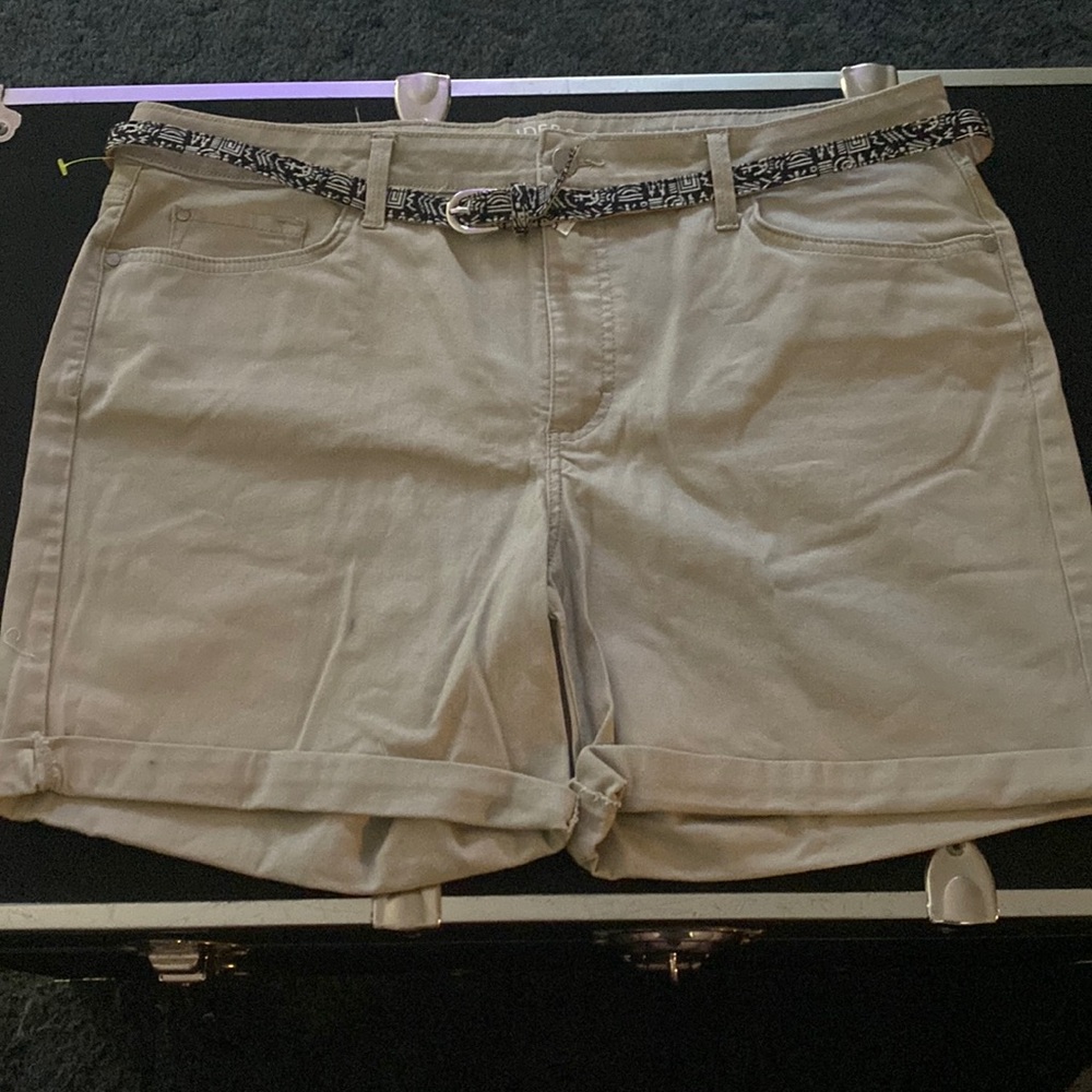 Riders by Lee mid rise with belt